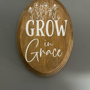 Rustic Brown 'Grow in Grace' Wall Plaque